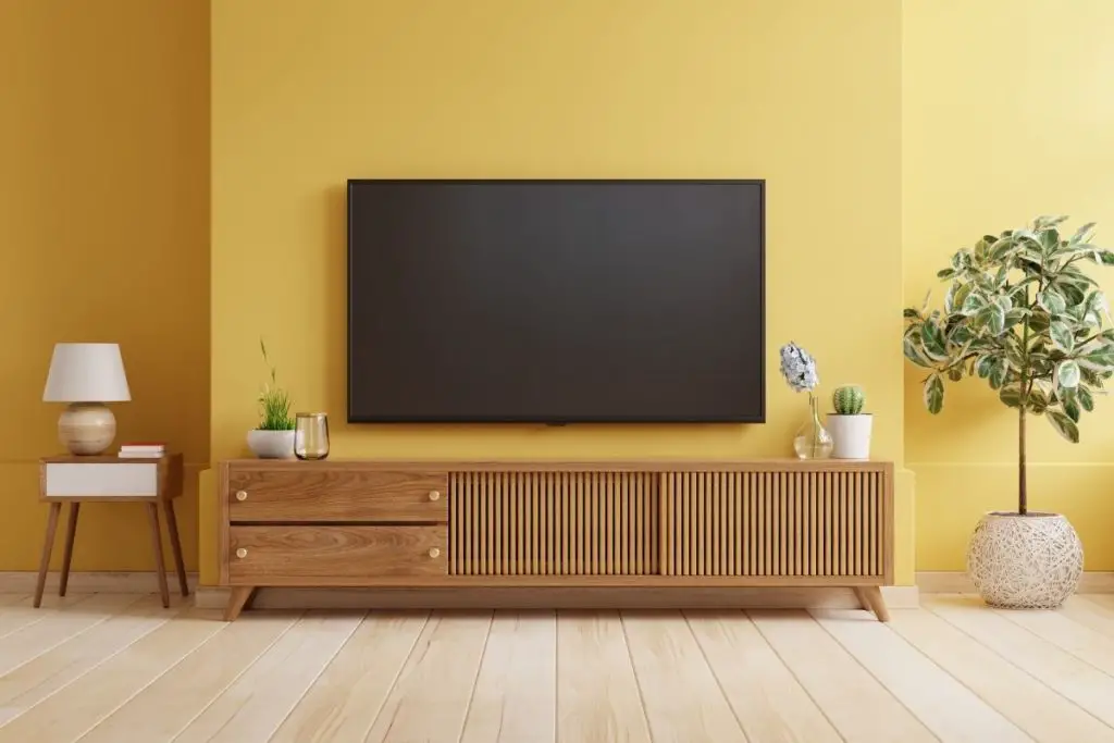 Should You Wall Mount A TV Or Put It On A TV Stand